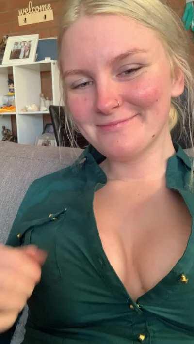 Bought a new top, my tits are bigger than i thought 🙈