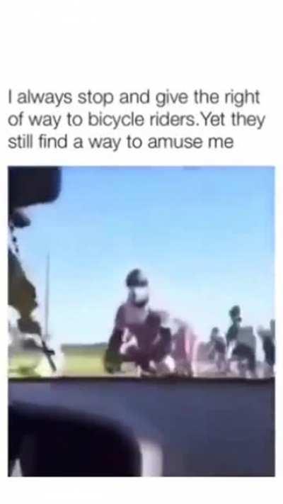 Sensible driver pulls over to let a peloton past. And does he get any thanks?