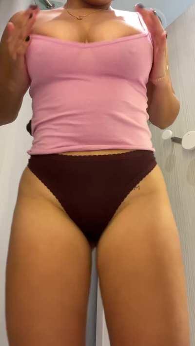 They’re dying to be played with :’)