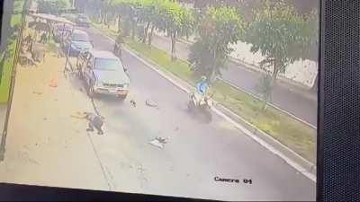 Bicyclist goes flying after hitting car