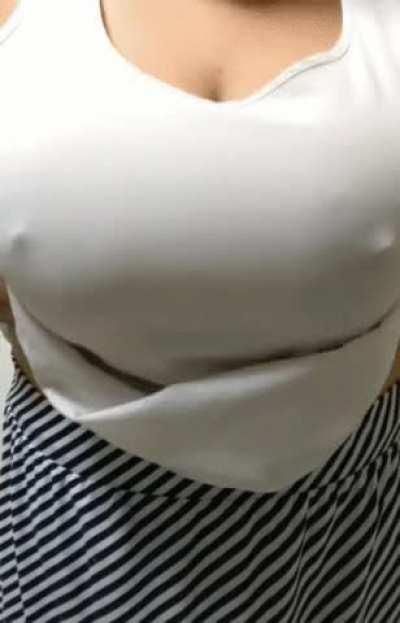 it's a nice day for a drop 🌻🌻