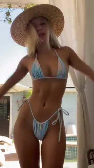 Kenzi Hope (@kenziiihope)