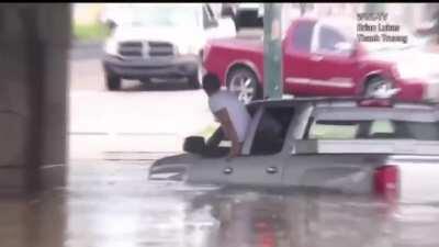 Idiot flexes only to sink