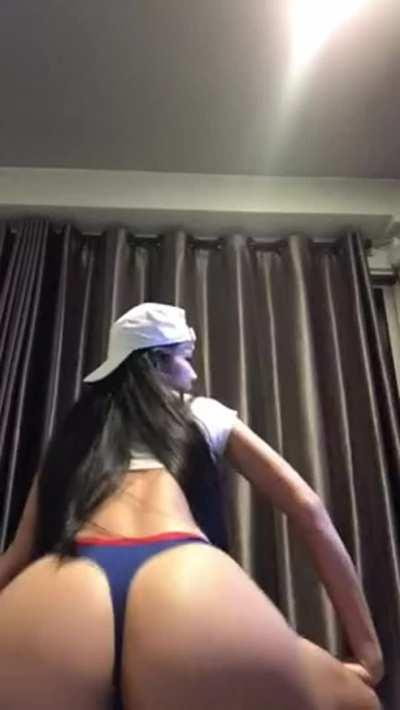 thanks to those 5 guys who sort by new and appreciate my body 🙂