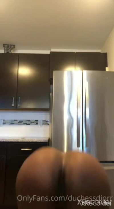 🥵 ONLY IN THE COMMENTS ⬇️