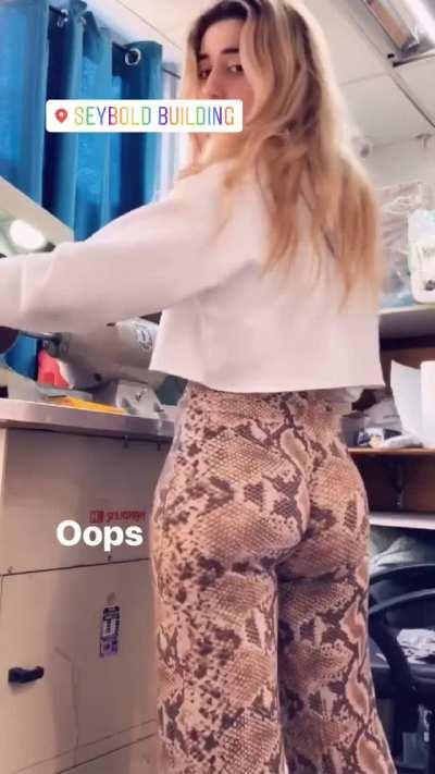 Wanna Minajana doing some jewelry machining