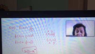 Eu sei que e idiota mais eu irei rir