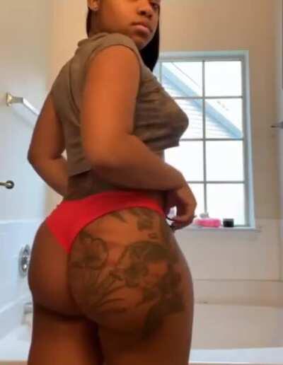 Small Twerk