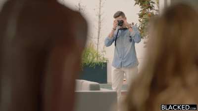 We need more scenes like this where the bf is sneaking, quietly watching from afar