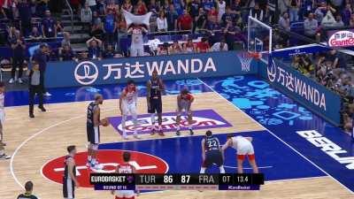 [Highlight] France and Turkey with their best attempt to choke the game away. Turkey chokes harder, France advances to the next round and will meet the winner of Italy/Serbia