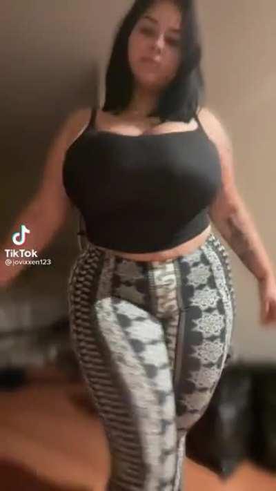 Soft & Jiggly No.452 😍🍑