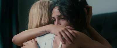 Lesbian scenes in 'I Care a Lot'