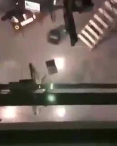 Cuidado donde apoyan sus cosas