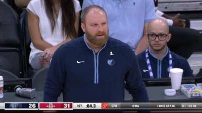 [Highlight] Bill Kennedy calls a transition take foul on Desmond Bane while all players are on the Grizzlies side of the court. Taylor Jenkins reacts.