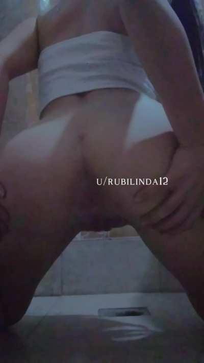 golden and quite hot pee