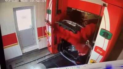when idiots attempt to use a car wash