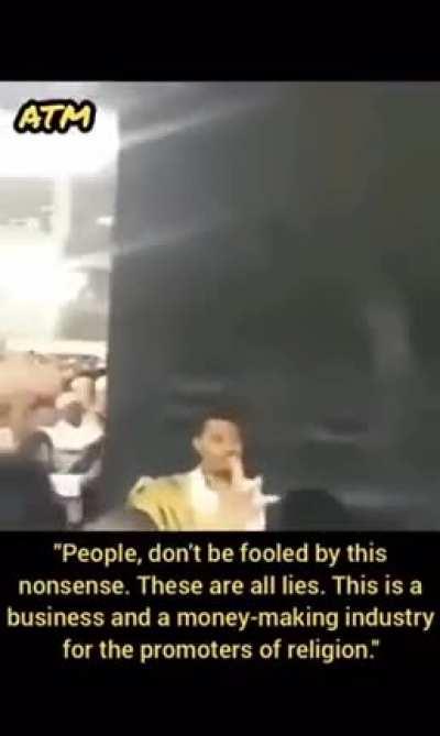 video of a saudi man is resurfacing the internet, reckon it's from 2017~