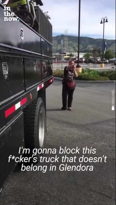 Woman calls cops on man because he 