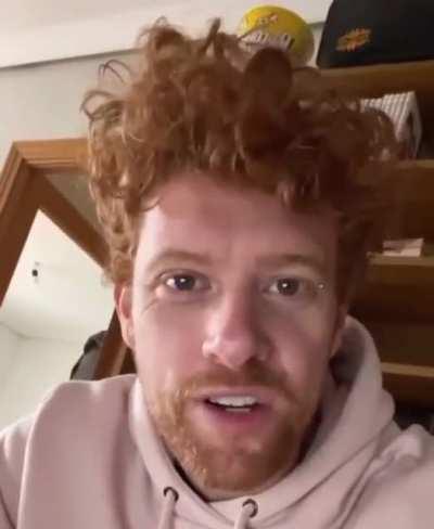 JPelirrojo hablando chino