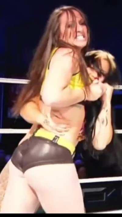 One more Kylie Rae for the homies 🍑🍑😤😤🖤🖤