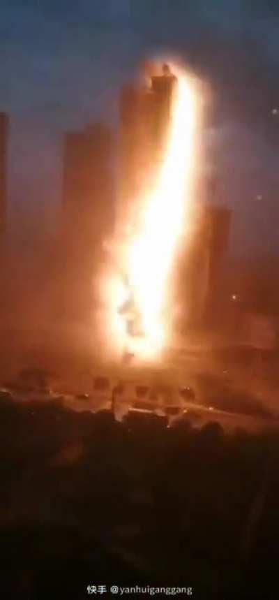 Building in Shenyang, China, got hit by lightening