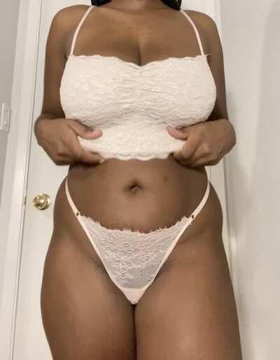 Do you ever wonder if someone you’ve seen nudes of on Reddit is someone you’ve met in person?