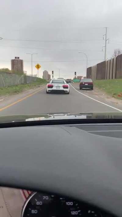 Caught this R8 entering the highway the only way a R8 should