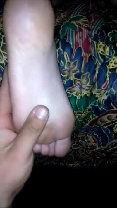 Friend w/ feet benefits