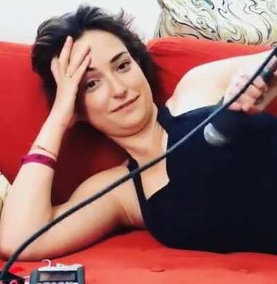 Milana Vayntrub shows how bouncy it is