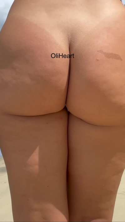 can you please slap my booty
