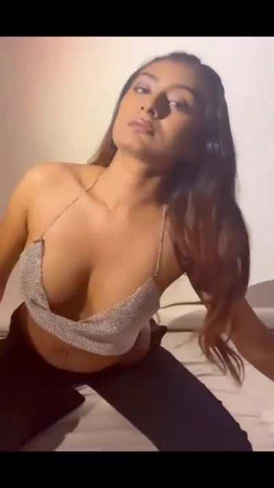 R uparel $$ hemanshi