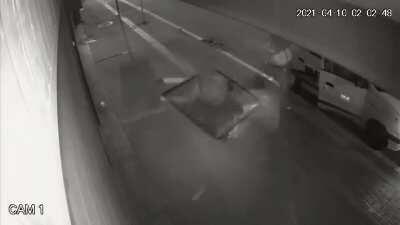 WCGW while robbing this house