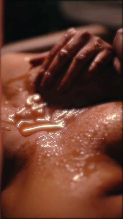 Honey on chocolate ✖️ from shoot archives 