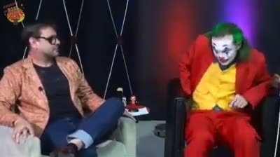 Incorporou o personagem