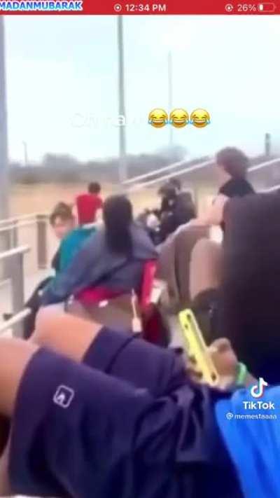 Nigga really wearing diaper