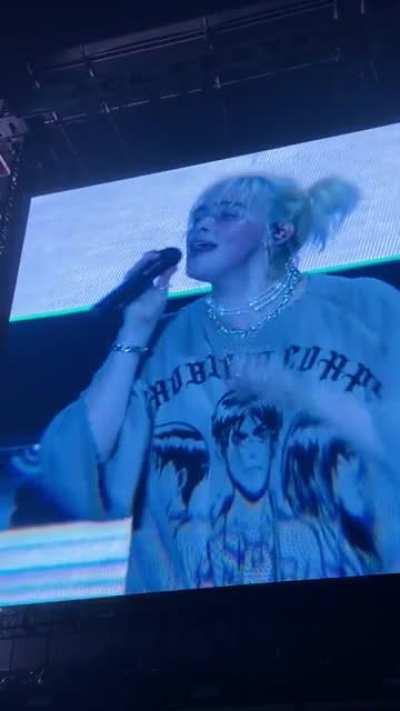 billies cute lil laugh at acl 2021