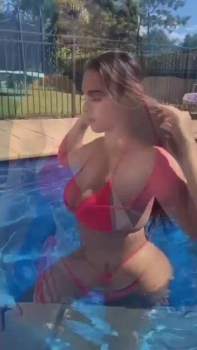 Georgia Carter (@georgiacarterofficial)