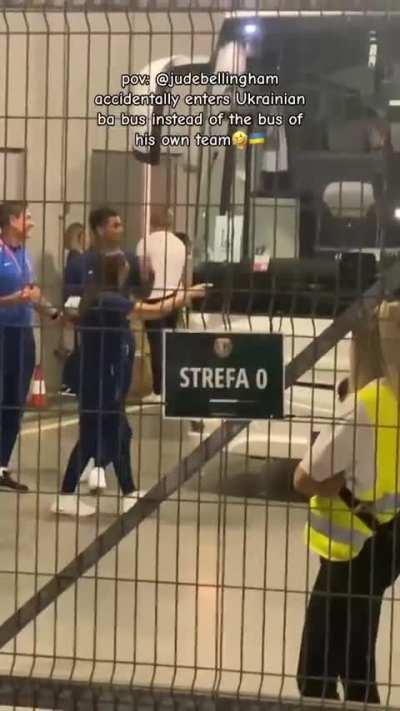 Jude Bellingham accidentally enters Ukrainian team bus instead of his own bus.