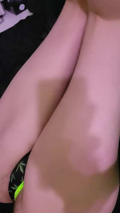 I am in need of a smoke and cuddle! 37F