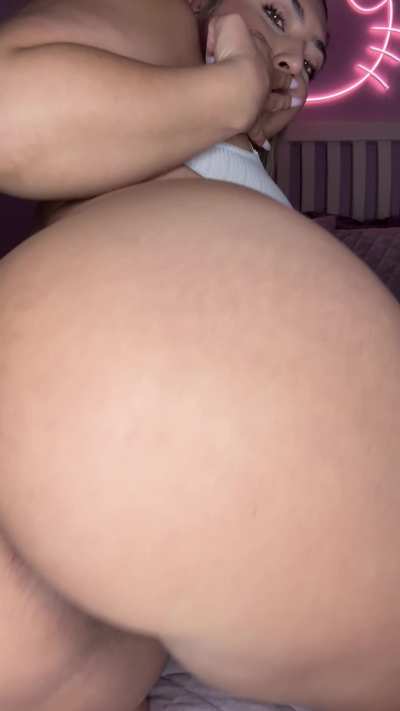 Smell my dirty ass after a long day