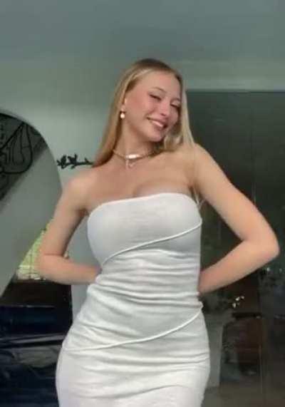 She make my jaw drop!