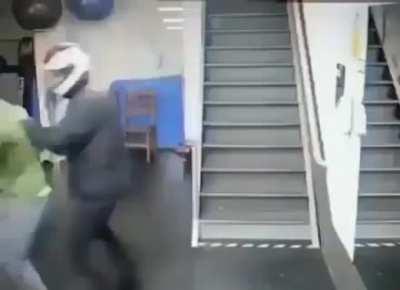 Check business sign before robbing.