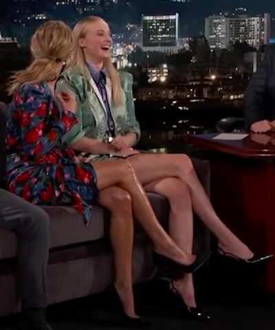 Jennifer Lawrence And Sophie Turner sexy legs