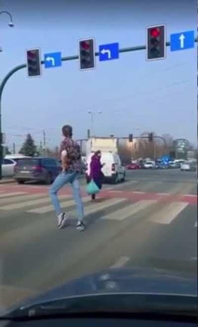 No friction at red light 😁😄