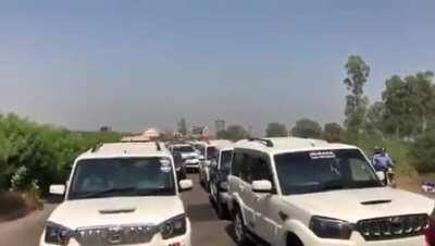 video of two days back,bhim army head chandrashekhar azad. 100s of scorpios,innovas,etc. He has no post or anything. Made all of his money off poor dalits. THIS IS THE SAME guy who was protesting against CAA! which was to help dalit hindus and backward hi