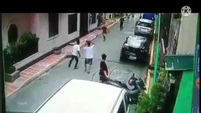 HMB while i give this fleeing thief some °180 kick