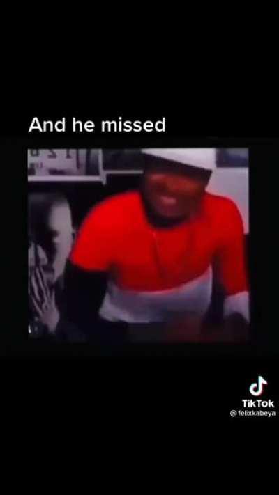 Doboys tryna punch a sub