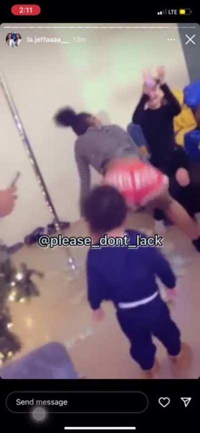 Kenzo b shakes it W or L