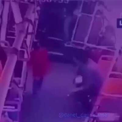 p U R p L e g U y ????