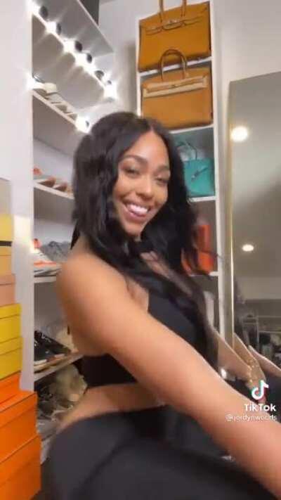 Jordyn Woods (@jordynwoods)